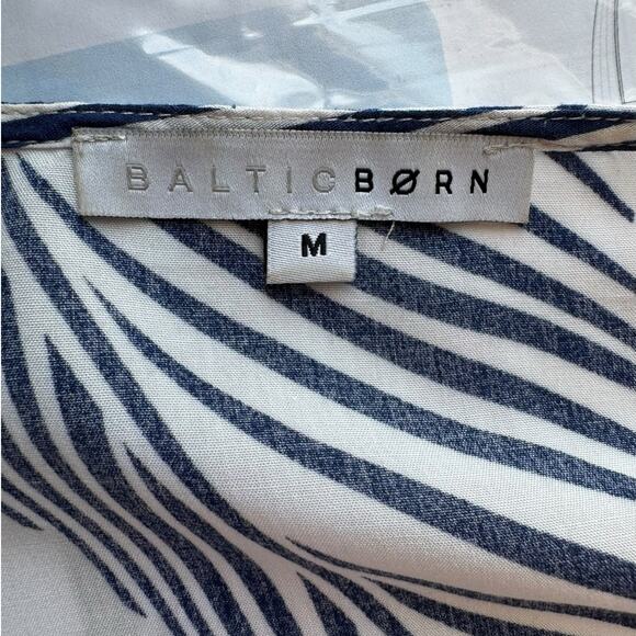 Baltic Born Cornith Maxi Dress Size MEDIUM Blue White Tropical Beach Wrap - Picture 8 of 11